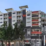 Holiday home Pet Friendly Budget Walk To Gabba Hospital *