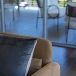 Scenic Views With Pool And Elegant 5br Brisbane