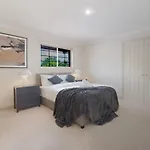 Holiday home Spacious 5br Family With Pool In Robertson *