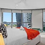 Iconic Queens Wharf 2Br Prime Cbd Location