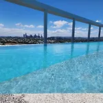 And River View With Infinity Pool, Spa, Sauna, Steam