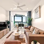 Queens Wharf | Lavish Gem, Majestic View, Parking!