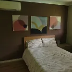 Apartment Breezy Entire 2 Bedroom Unit Floor Next To Uq *