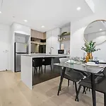 Iconic Queens Wharf 2Br Prime Cbd Location