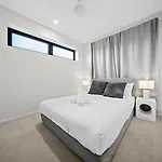 2Br Apartment Near Sunnybank Plaza And Market Square