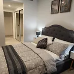 City And River View Apt With Infinity Pool, Spa, Sauna, Steam Room