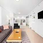 Belise - Executive 18Th Floor Apt In Bowen Hills
