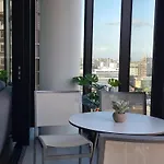 Skyline In Fortitude Valley Apartment