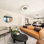 Riverside City Living - Walk To Suncorp Stadium