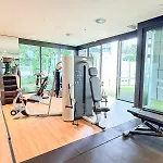 One Sky - Sleep 6 - Pools Cinema Sauna Gym Free Parking *