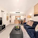 Apartment St Modern 1br Pool Parking Brisbane
