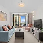 Story Bridge River Views, Pool, Sauna And Parking *