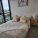 And River View With Infinity Pool, Spa, Sauna, Steam Brisbane