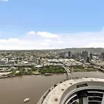 Queen's Wharf | South Bank & River Views | Pool