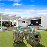 James St Modern 1Br Apartment Pool Parking