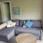 Apartment Breezy Entire 2 Bedroom Unit Floor Next To Uq *