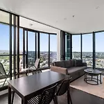 Lights Retreat - Fortitude Valley *