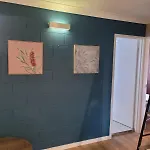 Breezy Entire 2 Bedroom Unit Floor Next To Uq Apartment *