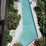 Penthouse-Top Floor With Pool & City Views