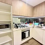 Apartment The Valley Edit | Designer Stay, Carpark + Pool - Brisbane