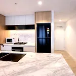 Crown's Jewel - Lv 53 Riverview Luxe On Qwr Apartment