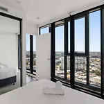 Lights Retreat - Fortitude Valley *