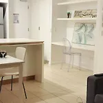 Apartment Hope St Staycation Pool Gym Sauna Parking M30