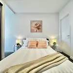 Fortitude Valley By Flatiron High Floor 2bd Apartment *