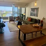 Skyline Escape - 3 Bedroom With River Views Apartment Brisbane