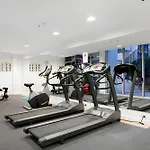 Tropical City Escape On Brisbane River