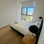 Skyline Escape - 3 Bedroom With River Views *