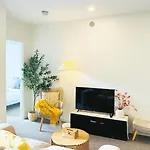 Apartment Amazing Views 2bd 2ba Homey Toowong Abode Pool M29 *