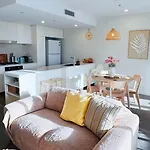 Apartment Amazing Views 2bd 2ba Homey Toowong Abode Pool M29 Brisbane