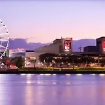 27Fl River & City Views + Balcony, Pool & Parking - Apartment