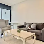 Luxury South Bank Apartment | City Views