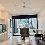 Luxury South Bank Apartment | City Views