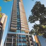 Oaks Brisbane On Margaret Suites