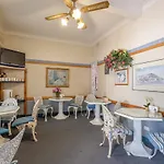 Annie\'S Shandon Inn