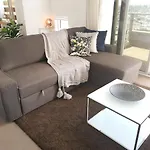 Sk1 - 2 Level 2 Bedroom Skyline Skyhome