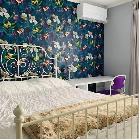 Southbank Modern Luxe Apartment Brisbane