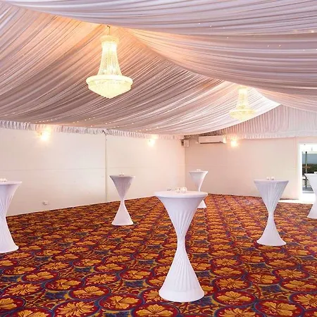 Royal On The Park Hotel 5*