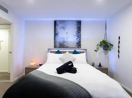 Apartment Inner 1 Bedroom With Rooftop Pool And Parking - Serain Residences Brisbane