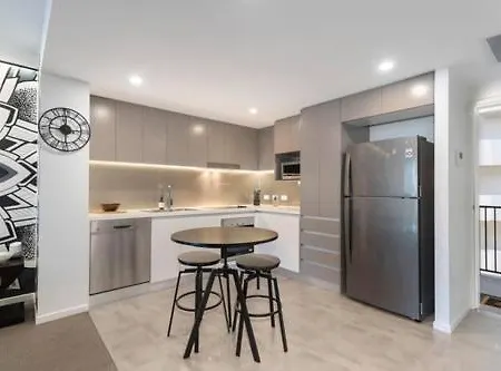 Inner 1 Bedroom With Rooftop Pool And Parking - Serain Residences Brisbane