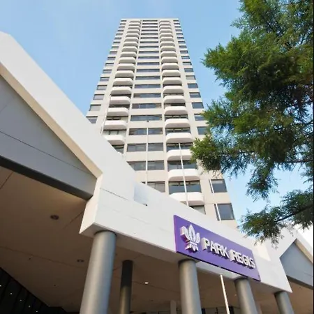 Park Regis North Quay Aparthotel 4*