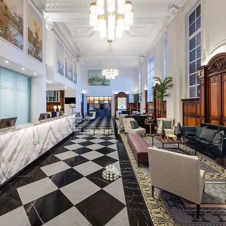 Adina Aparthotel