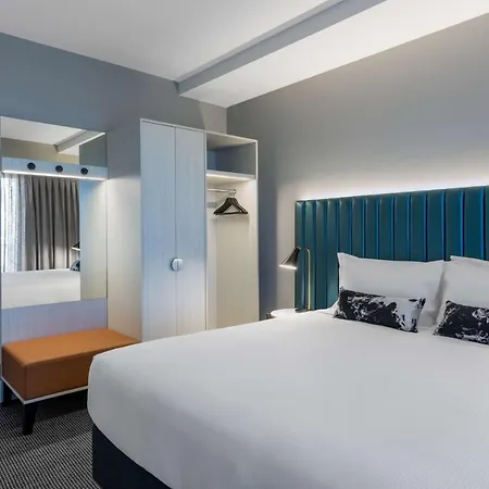 Adina Aparthotel