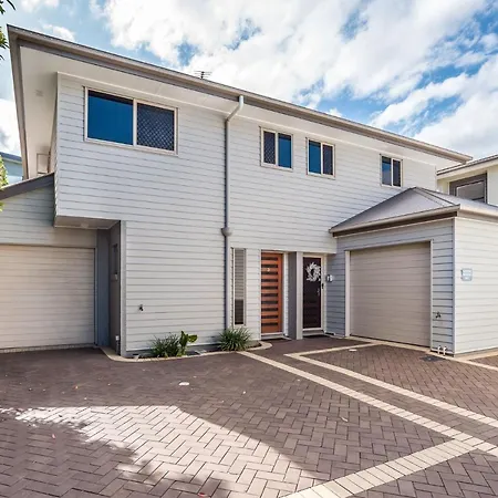 Lovely Family 3 Bedroom Townhouse Close To By Serain Residences *