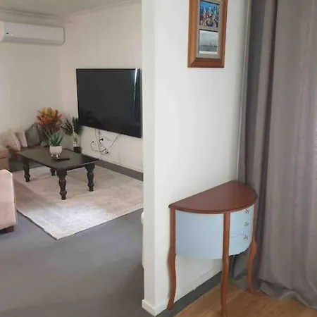 Apartment 4 Bedroom On The Ground Floor All For You *