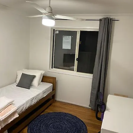 4 Bedroom On The Ground Floor All For You Apartment Brisbane