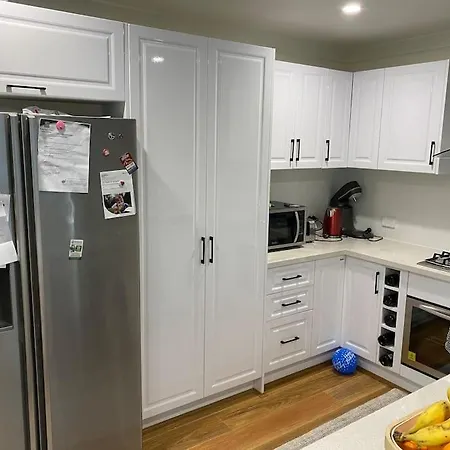Apartment 4 Bedroom On The Ground Floor All For You